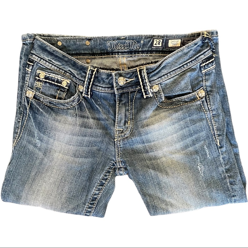 Miss Me size 28 Capri Pants